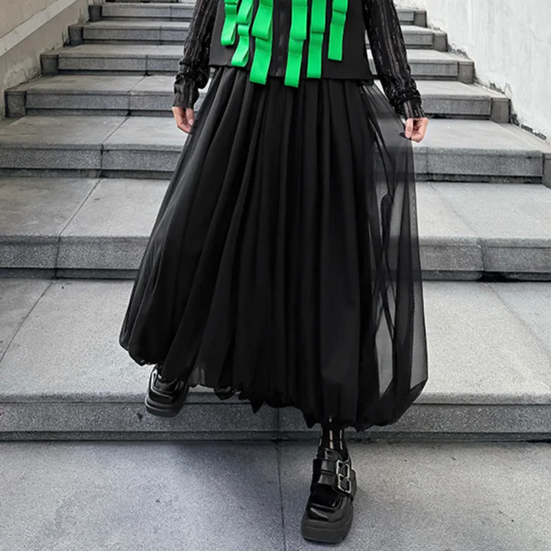 กระโปรงผู้หญิง HKSH 2026 คอลเลคชั่นฤดูใบไม้ผลิ/ฤดูร้อน รุ่นใหม่ กระโปรงพลีทผ้าตาข่าย เอวยางยืด ทรงเอ ใส่ได้หลายโอกาส สีเข้ม ดูมีสไตล์ หรูหรา ทันสมัย รุ่น HK17319