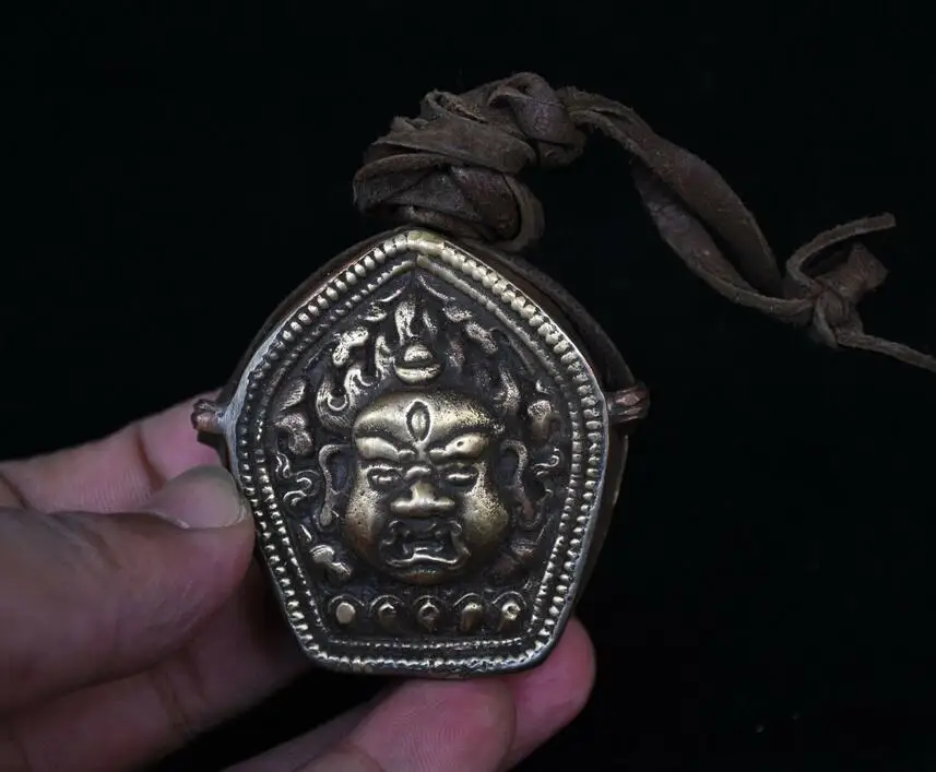 Old Tibetan Buddhism Bronze Mahakala Buddha Head Statue Amulet Pendant GaWu Box