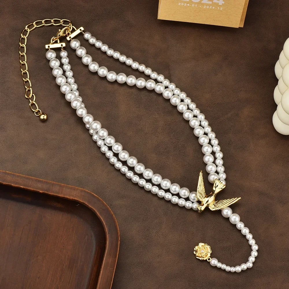 

2025 Exquisite and elegant women's necklace with spines and tassels, exquisite and elegant collarbone chain accessory set