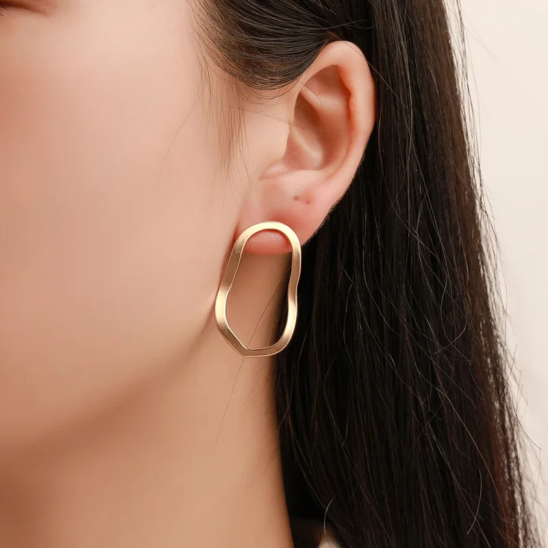 Korean Style Simple Exquisite Ear Accessories Geometric Irregular Hollow Out Wave Earring For Girl Jewelry Accessories