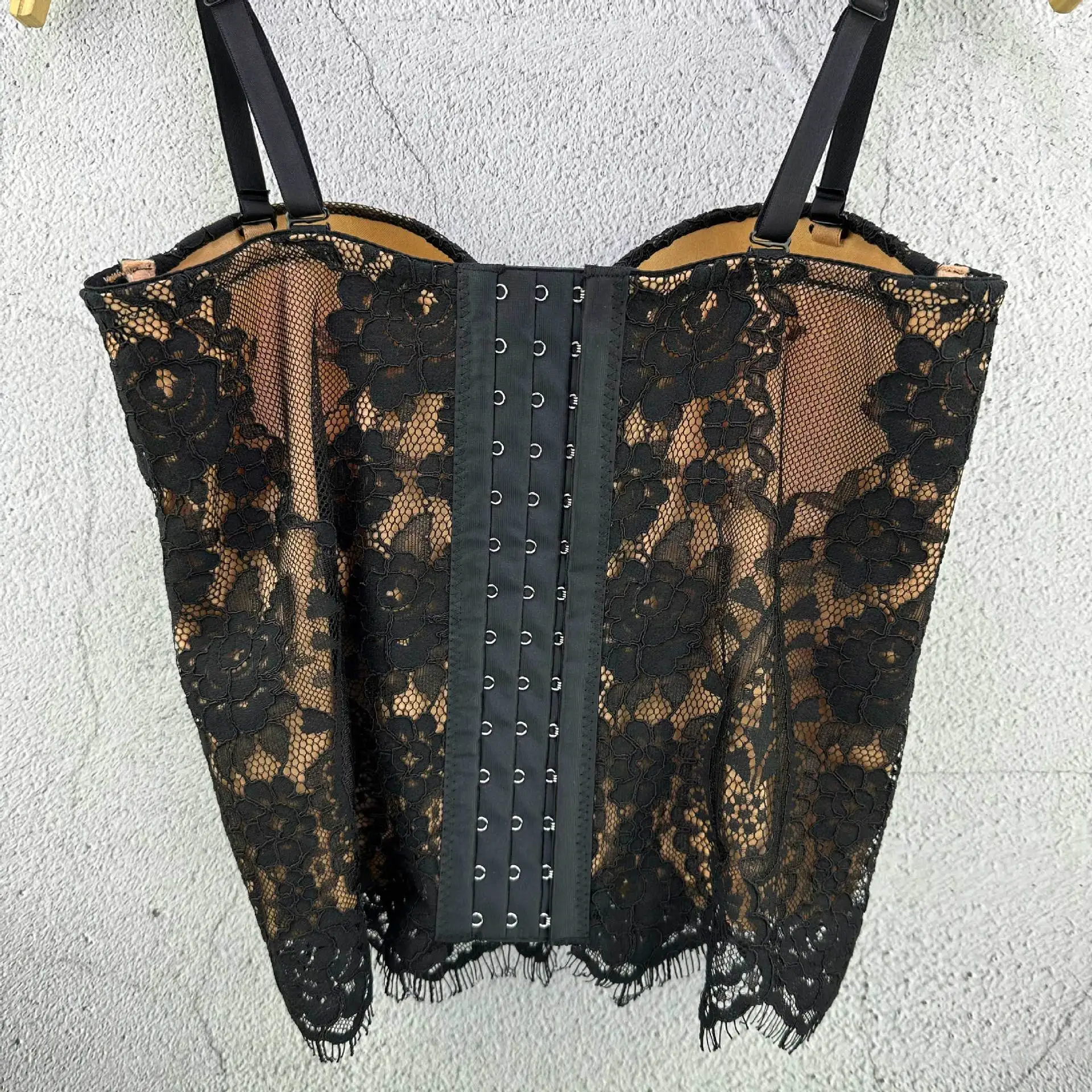 Sexy Tank Top Women with Built in Bra Slim Lace Patchwork Sling Vest Stretch Sleeveless Corset Female Spaghetti Strap Dropship