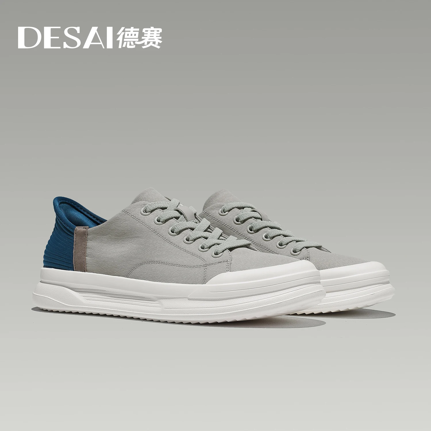 

DESAI Lightweight breathable casual shoes with a soft sole and a versatile style for men's daily wear.