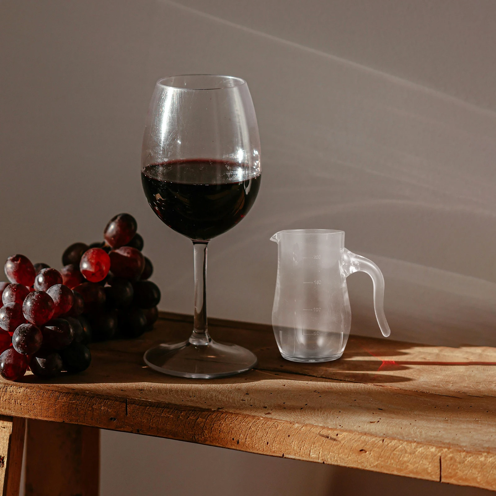 

Acrylic Wine Dispenser Transparent Scale Red White Wine Spirits Jug Carafe Bar Restaurant Kitchen Beverage Accessories