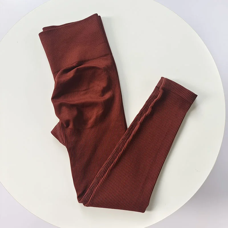 

Seamless sports hip lift high waist thread no embarrassment line nine-point pants yoga clothes women's running fitness pants