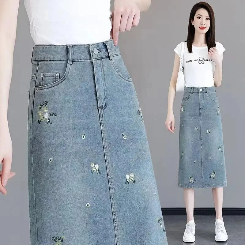 

Heavy Industry Embroidered Cowboy Skirt Spring/Summer New 2025 Split High Waist Mid length Skirt Looks Thin Lady Skirt Slimming