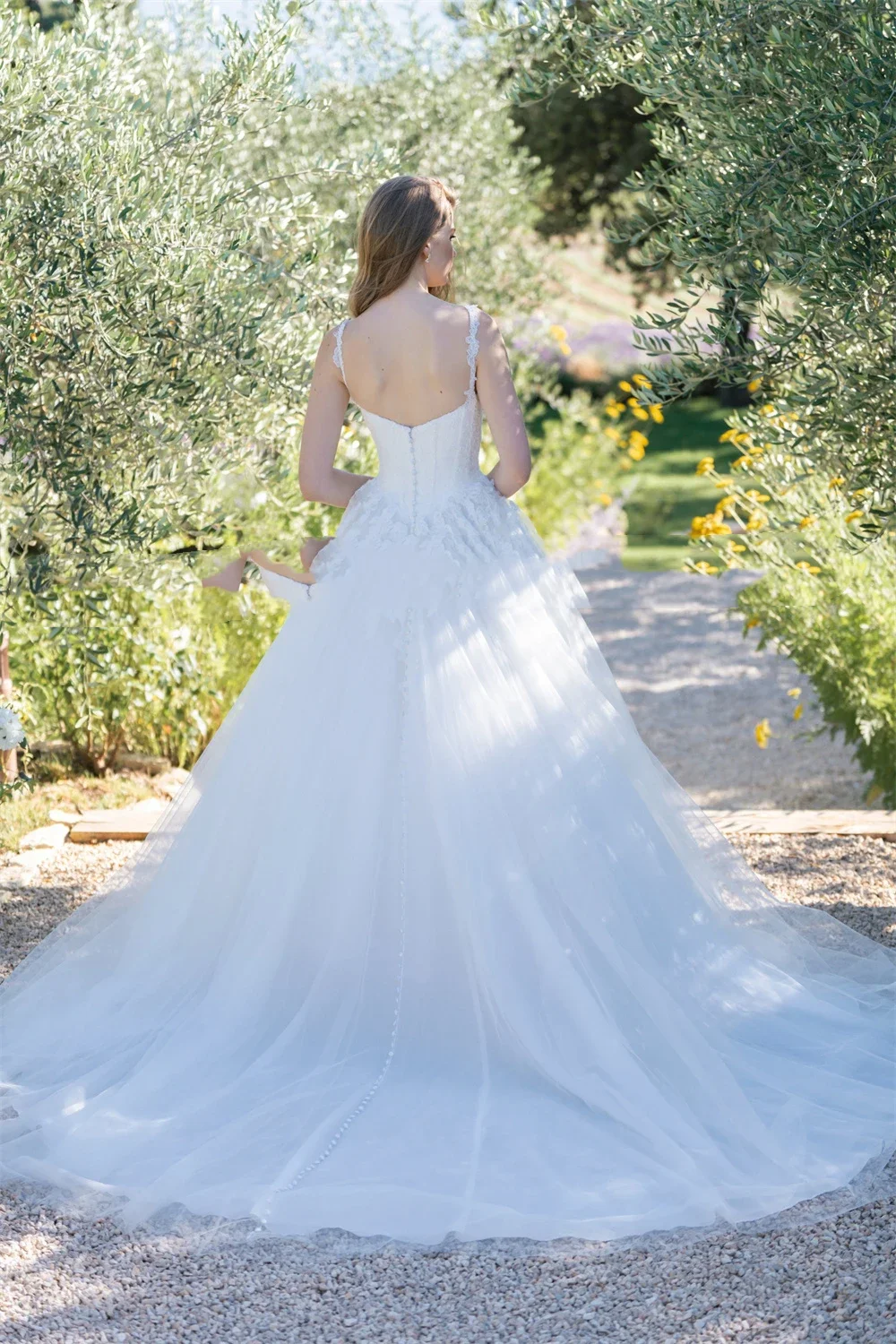 Flavinke カスタマイズされたヴィンテージスパゲッティストラップ Sweethart レースアップリケブライダル成長 A ラインのウェディングドレス 2025 Vestido De Noival