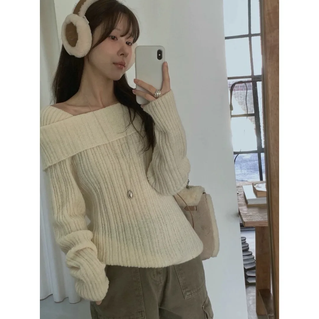 เสื้อสเวตเตอร์ถักไหมพรมผู้หญิงสไตล์หวานเก๋ แฟชั่นฤดูใบไม้ผลิ กระดุมเดี่ยว คอปกใหญ่ ดีไซน์เรียบหรู ใส่ได้หลากหลายโอกาส