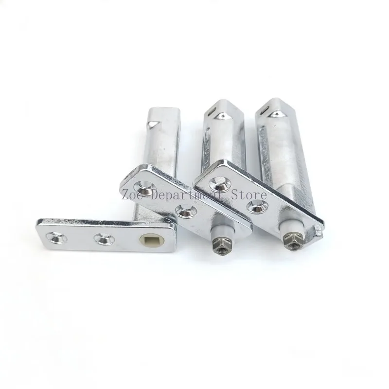 

Автоматический доводчик двери холодильника с позиционированием и шарнирным креплением для морозильной камеры