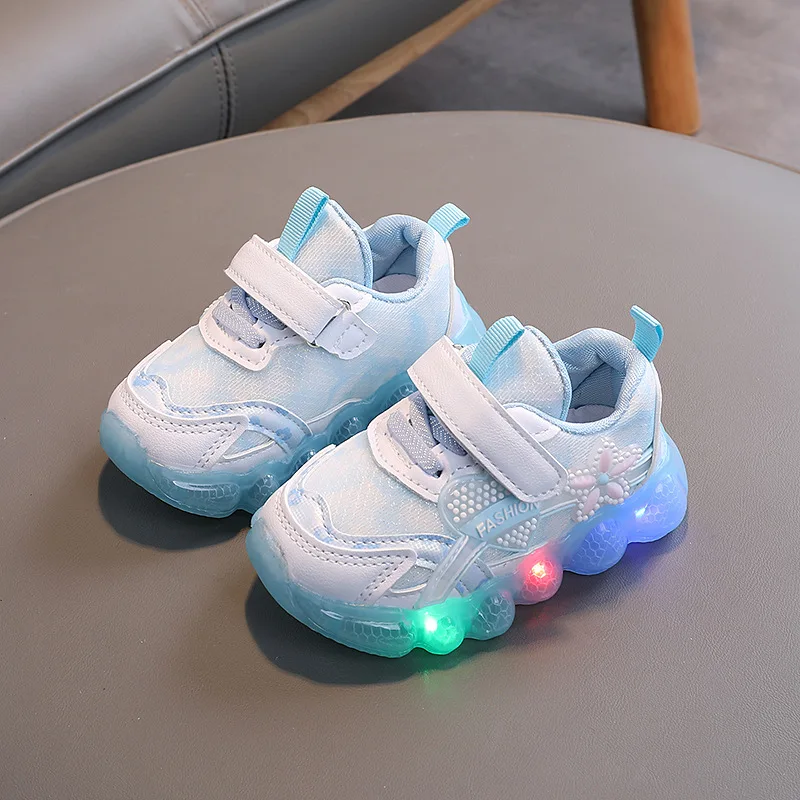 Girls Sneakers Fashion Flower Glowing Kids Casual Shoes Princess LED Lights Sports Shoes Soft Sole Non-slip Children Shoes Tenis