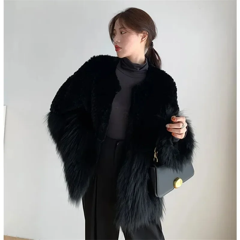 New Model 2023 Women Autumn Rabbit Fur Spliced Raccoon Fur Woven Coat for Winter Outwear Faux Fur Mid Length Version Coat Jacket