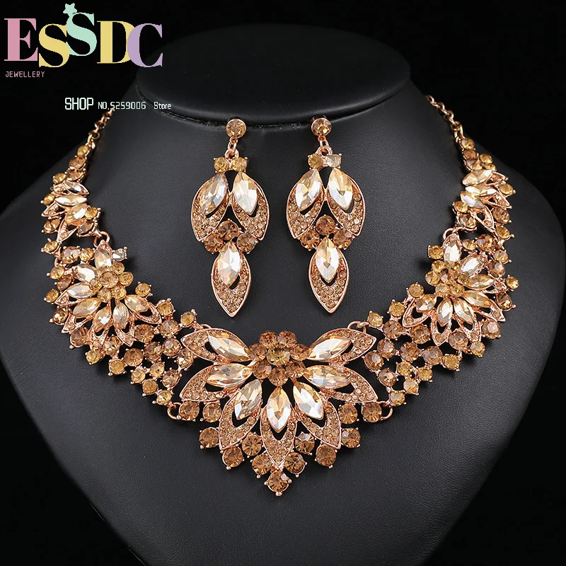 Handmade jewelry design exquisite and fashionable retro necklace set for women 2-piece set with exaggerated leaves and