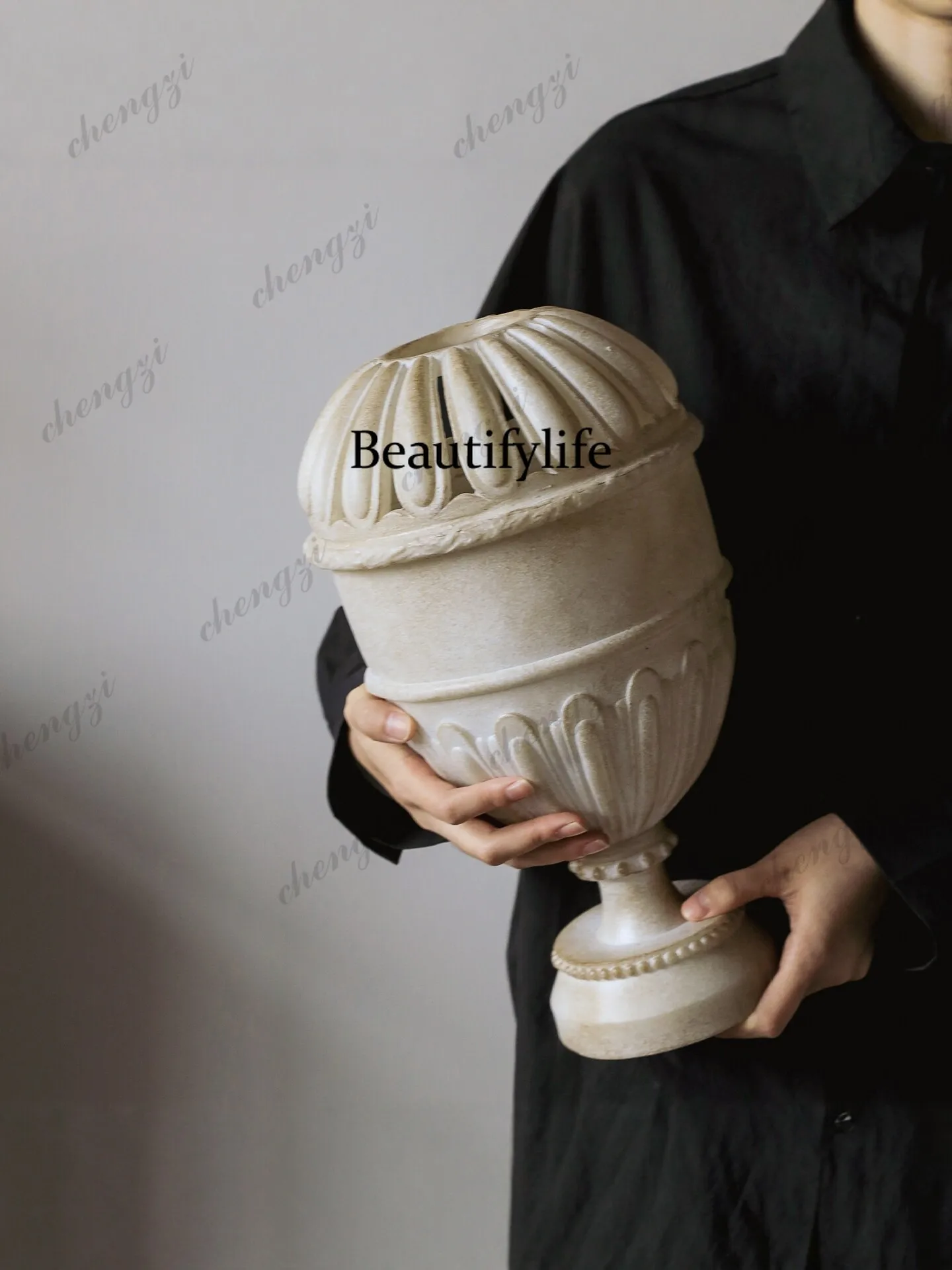 French antique vase light luxury high sense retro art sense niche entrance living room