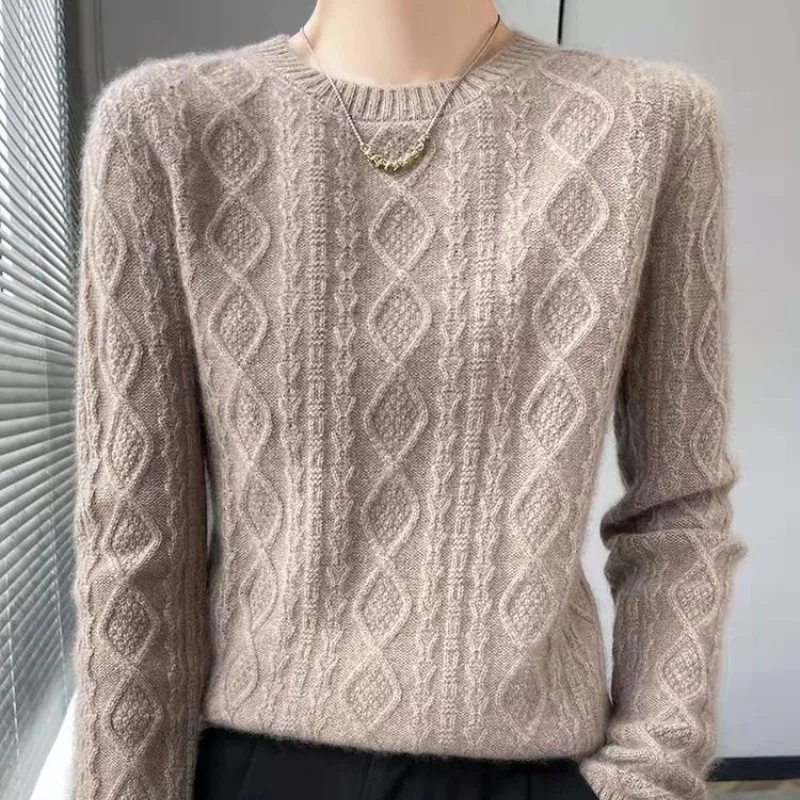 Nuovo stile autunno e inverno donna solido allentato o-collo maniche lunghe estrattori lavorati a maglia maglione vite filo moda Casual top