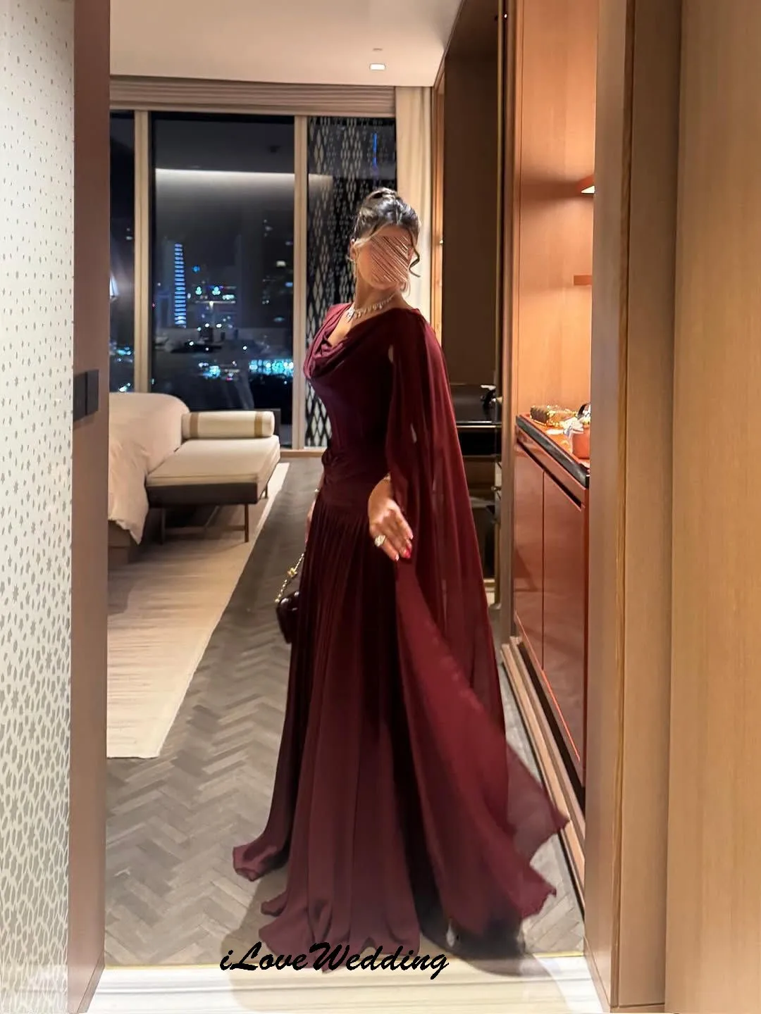 عنابي بدون أكمام فساتين لحضور الحفلات الموسيقية شيفون 2025 على شكل حرف a فستان أنيق لحفلات الزفاف للنساء ضيف مطوي فساتين رسمية مخصصة