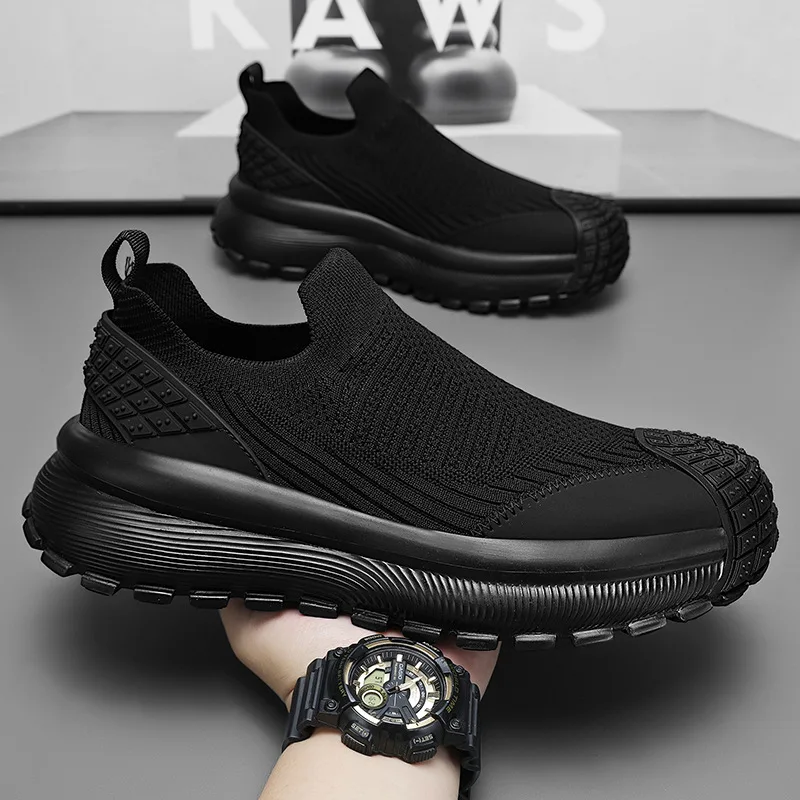 High Quality Sport Shoes Men Anti Slip Wear Resistant Thick Sole Lightweight Comfortable Breathable Outdoor Casual Sneaker