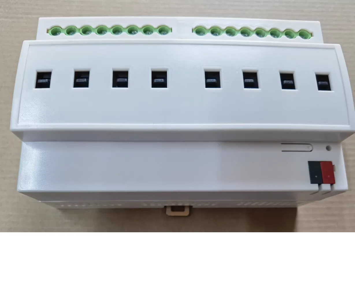 

8-way opening and closing module