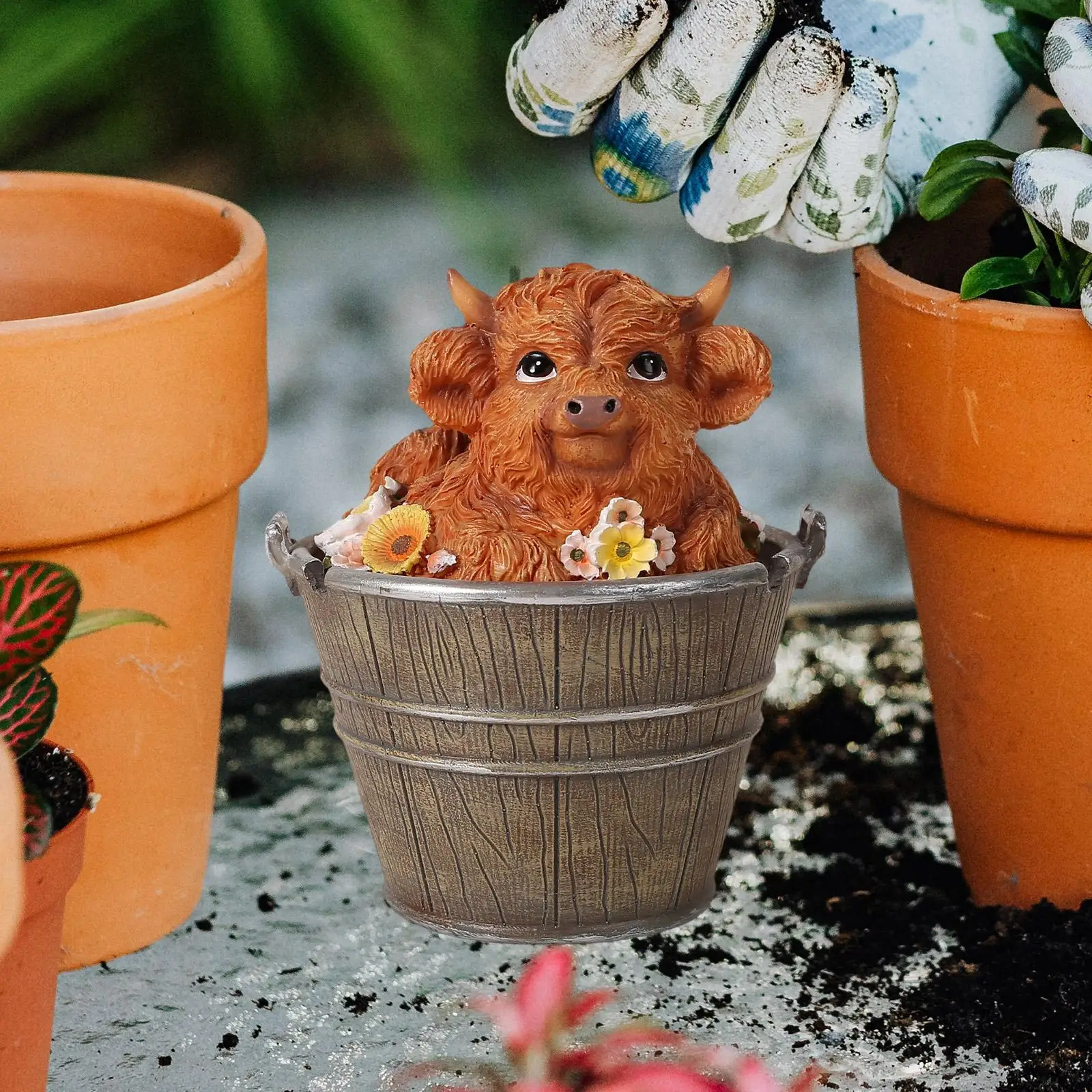 

Highland Cow Statue Animal Figurine Rustic Collectible Resin Garden Statue for