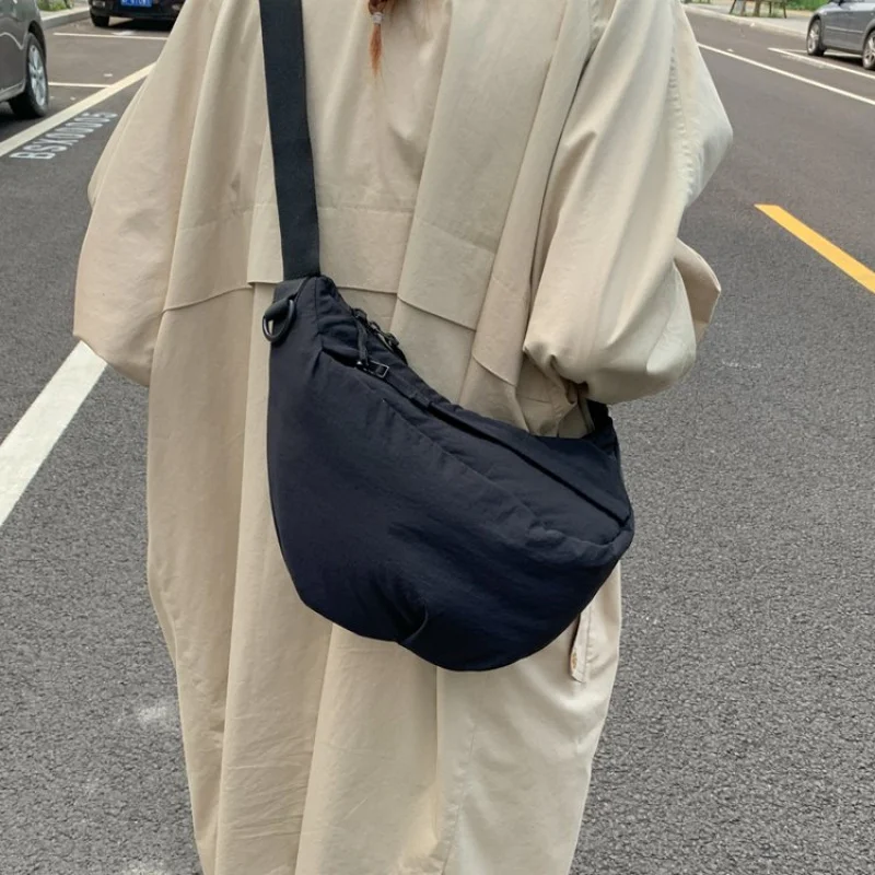 

Elegant Leather Women's Messenger Bag High-End Luxury Brand Chic Trendy Design Daily Commuter Vintage Casual Bag​