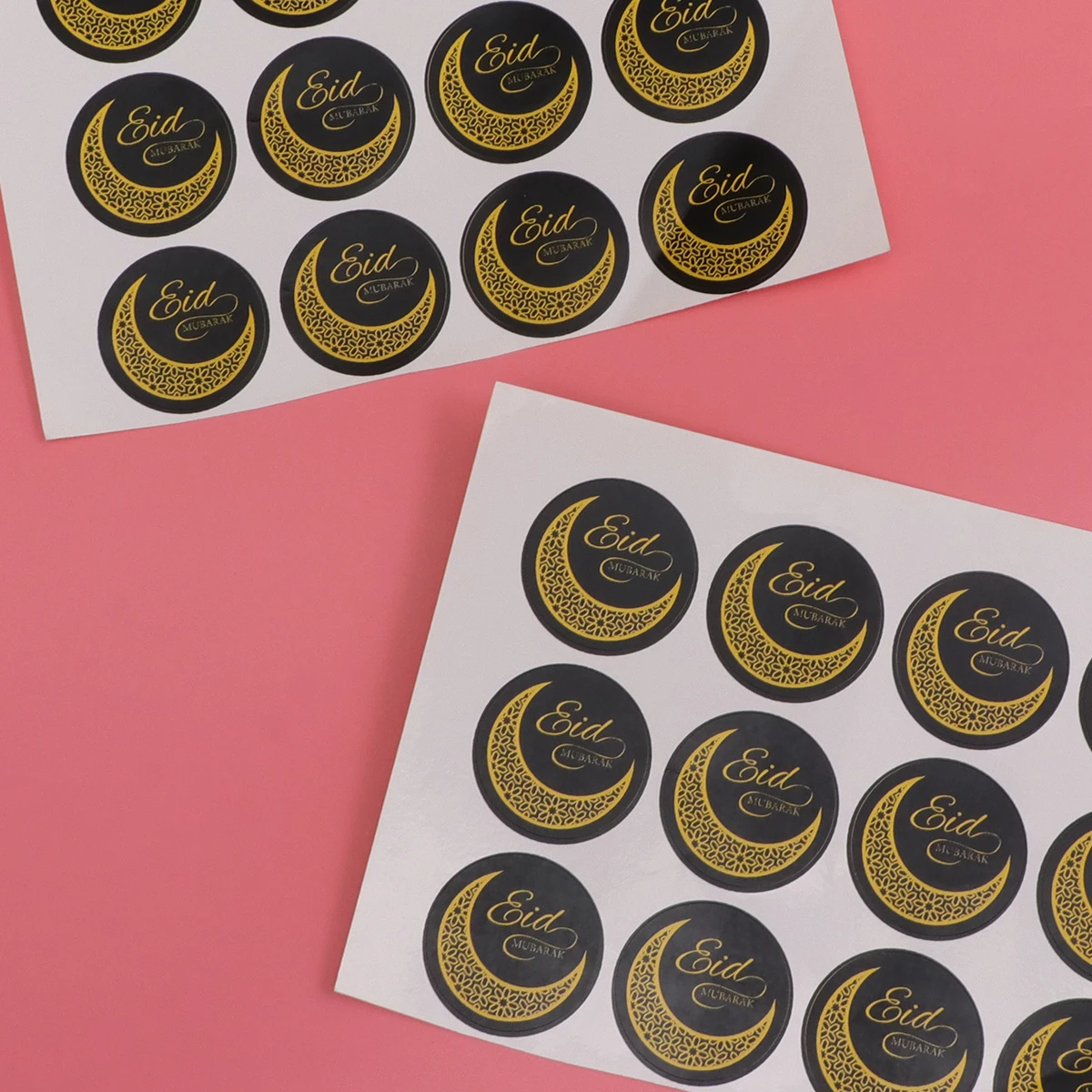 

120pcs Paper Stickers Round Gift Boxes Muslim Eid Mubarak Child Decorations Letters Cake Bags Sweet Cones