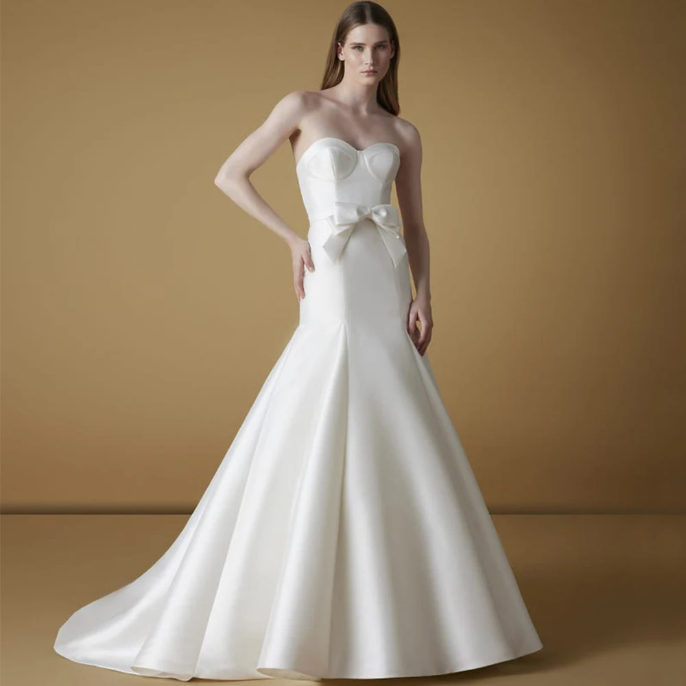 

Classic Sweetheart Strapless Wedding Dress with Bow Mermaid Floor Length Satin Sexy Open Back Custom Sweep Train Sheath Gowns