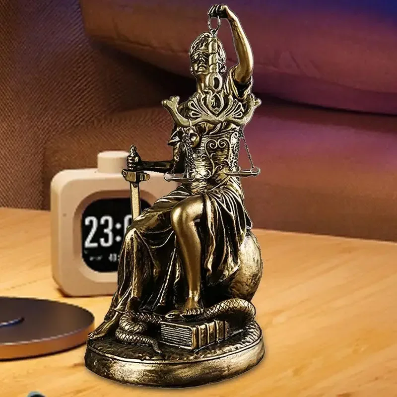 2026 Resin Sculpture Blind Lady Justice Themis Justitia Statue Greek Mythology Goddess Art Classy Lawyer Gift Home Decoration