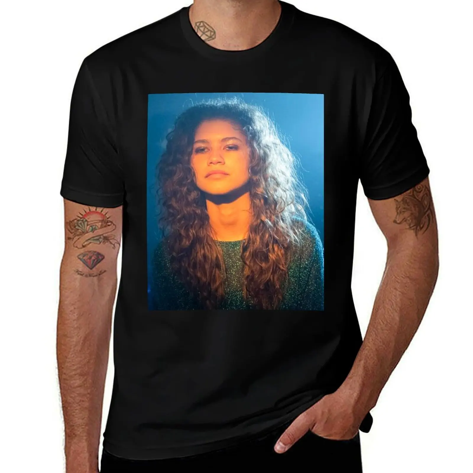 T-shirt Rue Bennett Dazed Euphoria Scene, T-shirt imprimé avec motif artistique minimaliste
