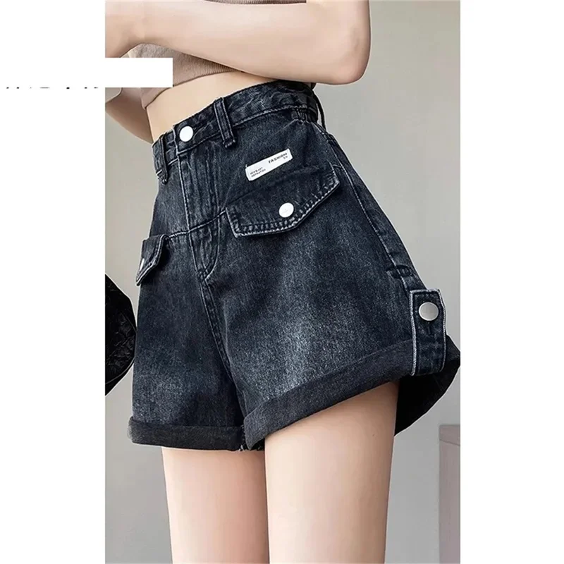 

Черные джинсовые шорты для женщин 2025 Новый стиль грушевидной формы Рисунок Плюс Размер Толстый мм Дизайн Утягивающие широкие брюки с высокой талией Женские