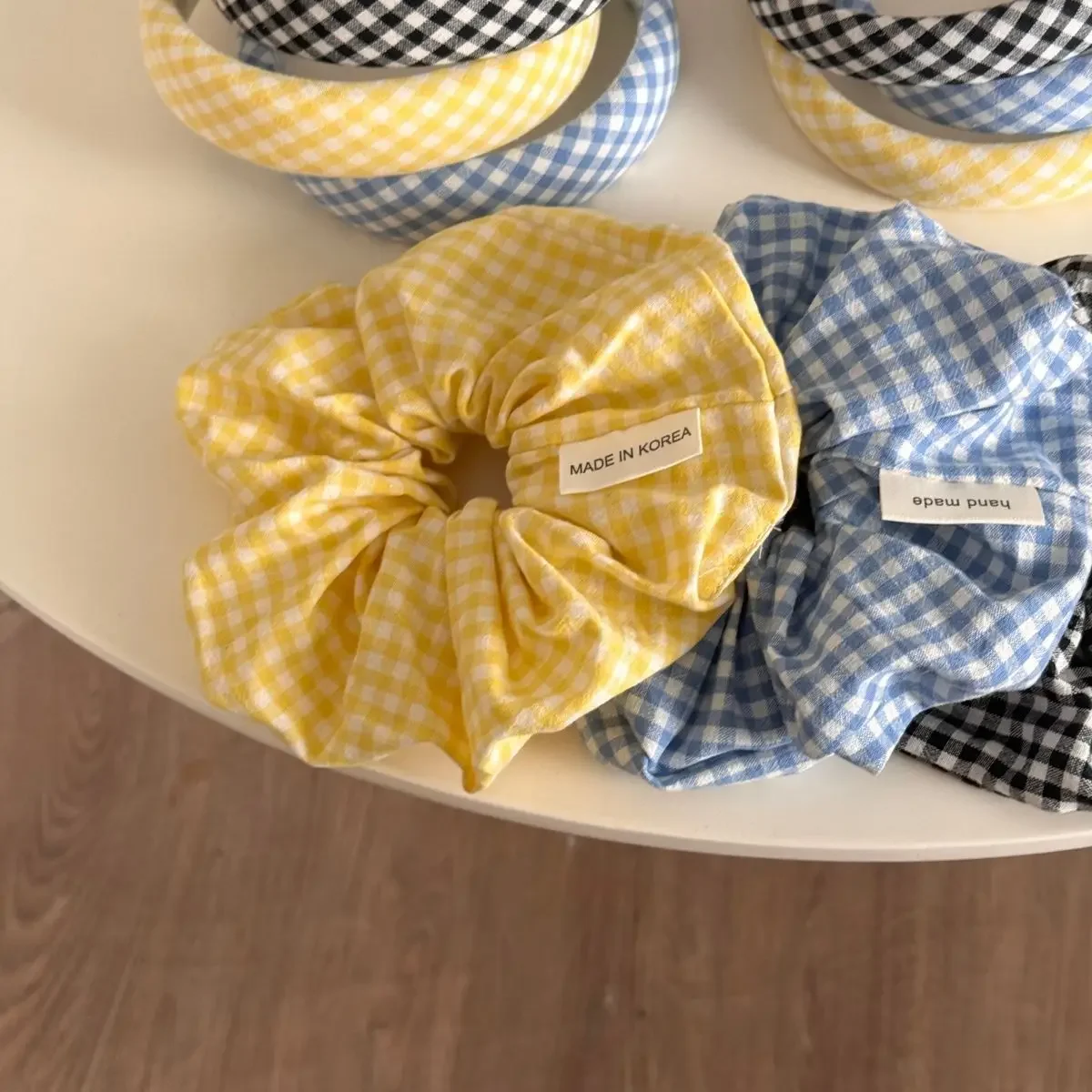 Meeresblaue Polka-Dot Scrunchies: Modische Mädchen-Haargummis mit Blumenmuster und Karo-Design, große Haarbänder für Damen, süße, vielseitige Haargummis