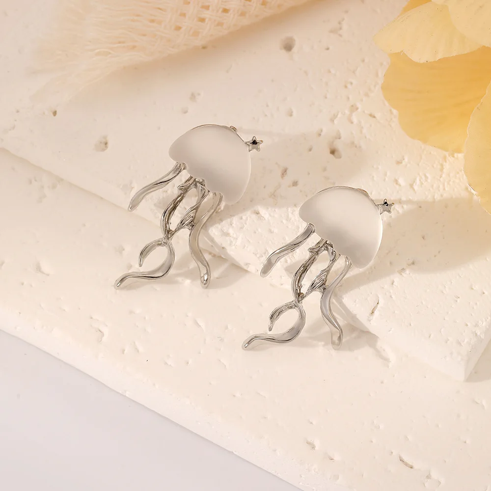 

Korean Lovely Octopus Deep-Sea Jellyfish Elves Stud Earrings for Women New Mini Star Transparent Crystal Earrings Jewelry Gifts