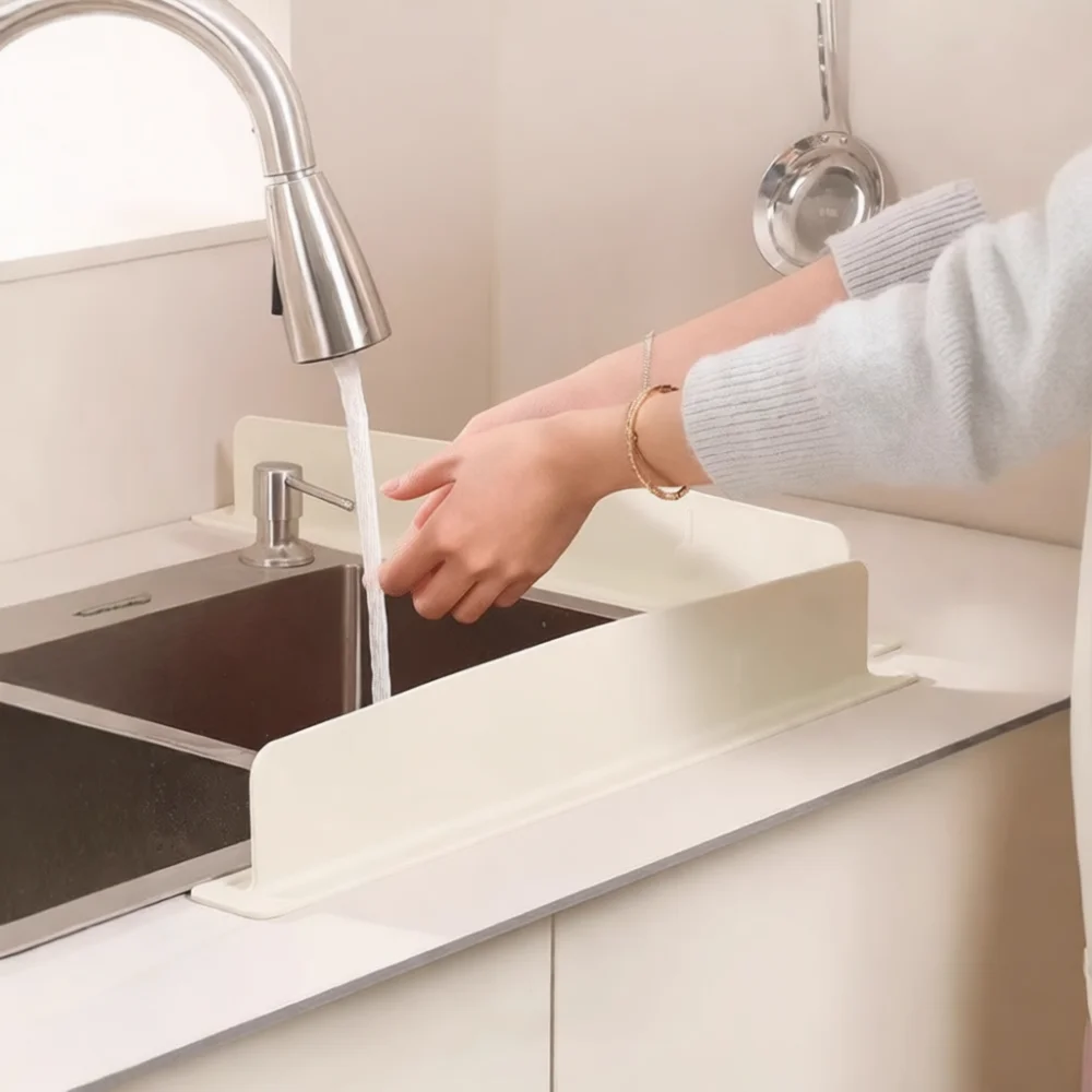 Silicone Sink Water Splash Guard Suction Cup Kitchen Countertop Baffle Bathroom Basin Protector Anti Splash Screen Mat