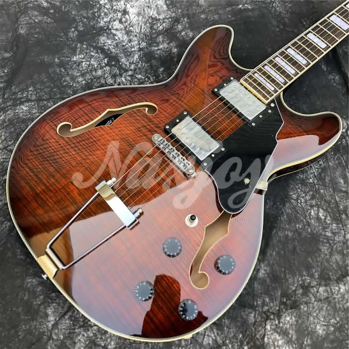غروت براون لهب القيقب الجاز الغيتار شبه جوفاء F ثقوب Archtop الغيتار