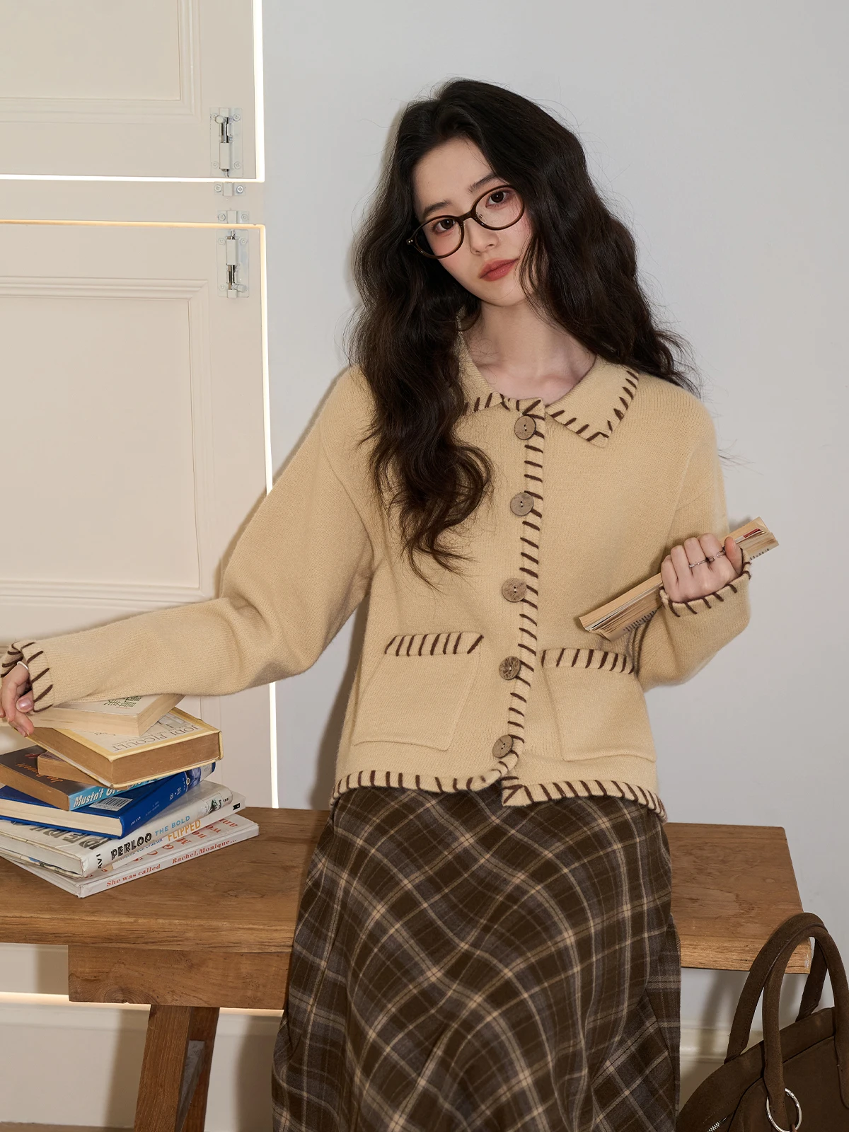 

Женский вязаный кардиган свободного кроя с длинными рукавами, короткое пальто с открытым передом, повседневный стиль, новинка зимы, цвет хаки, мягкий материал