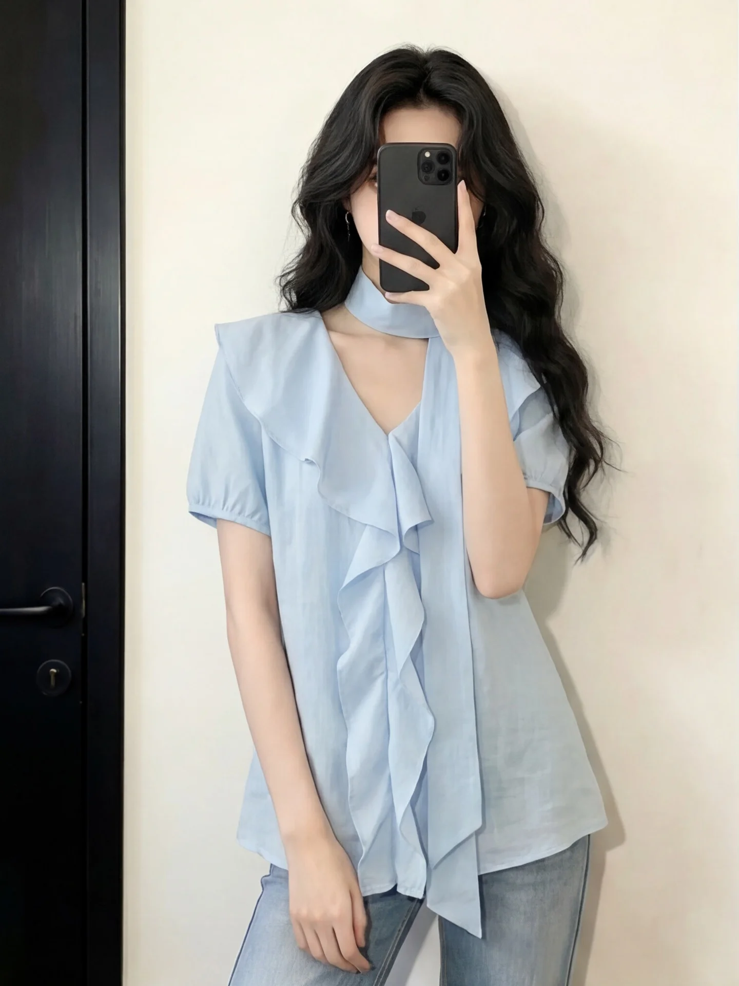 

Casual Blue Short Sleeve Shirt Women's Summer Slimming V-neck Puff Sleeve Commute Style Straight Cut Versatile Top