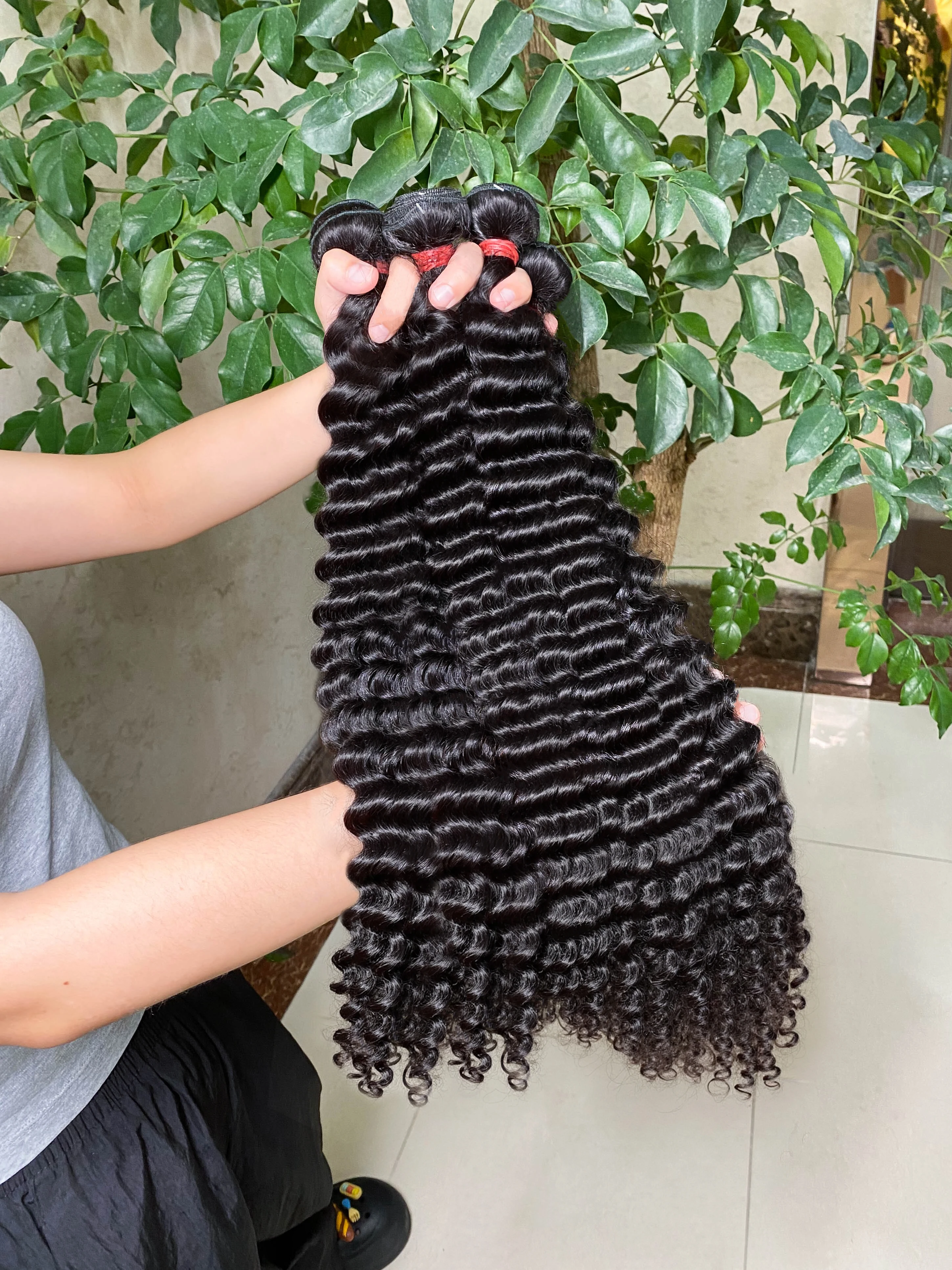 

Набор из 32-дюймовых прядей из натуральных человеческих волос, глубокая волна, 1, 3, 4 пучка, бразильские необработанные волосы Remy, для наращивания, волнистые, кудрявые пряди для наращивания волос