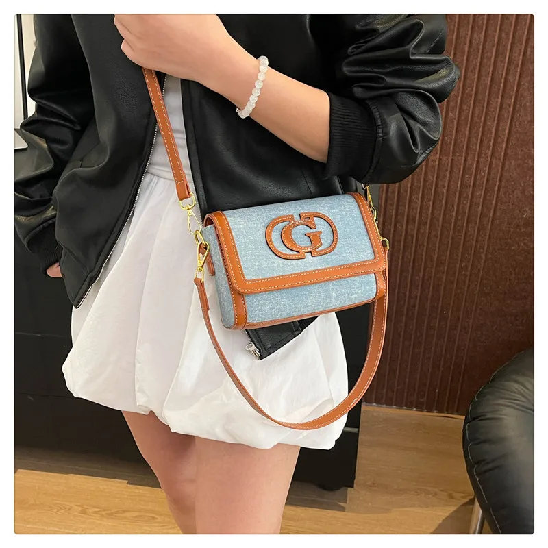 

‌Trendy Denim Underarm Bag 2025 - Euro Style Envelope Messenger | Women's Retro Shoulder Purse | Lightweight Crossbody Fashion"‌