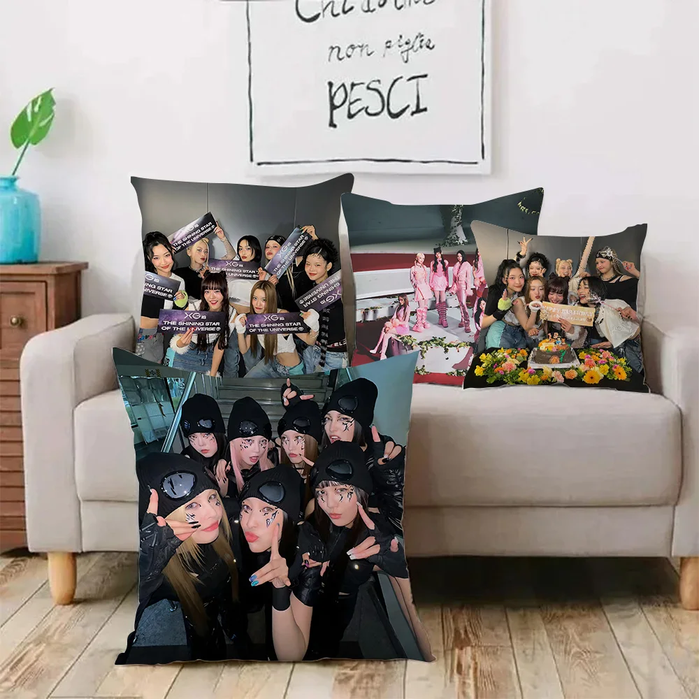 Kpop X-Xg fodere per cuscini Cartoon Sofa decorativo casa stampa fronte-retro breve peluche carino fodera per cuscino