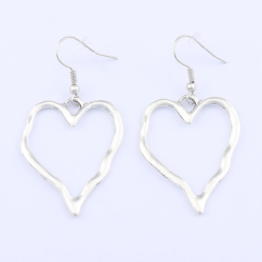 

Tibetan Silver Color Hollow Open Heart Pendants Earrings for Fashion Women Jewelry Accessories