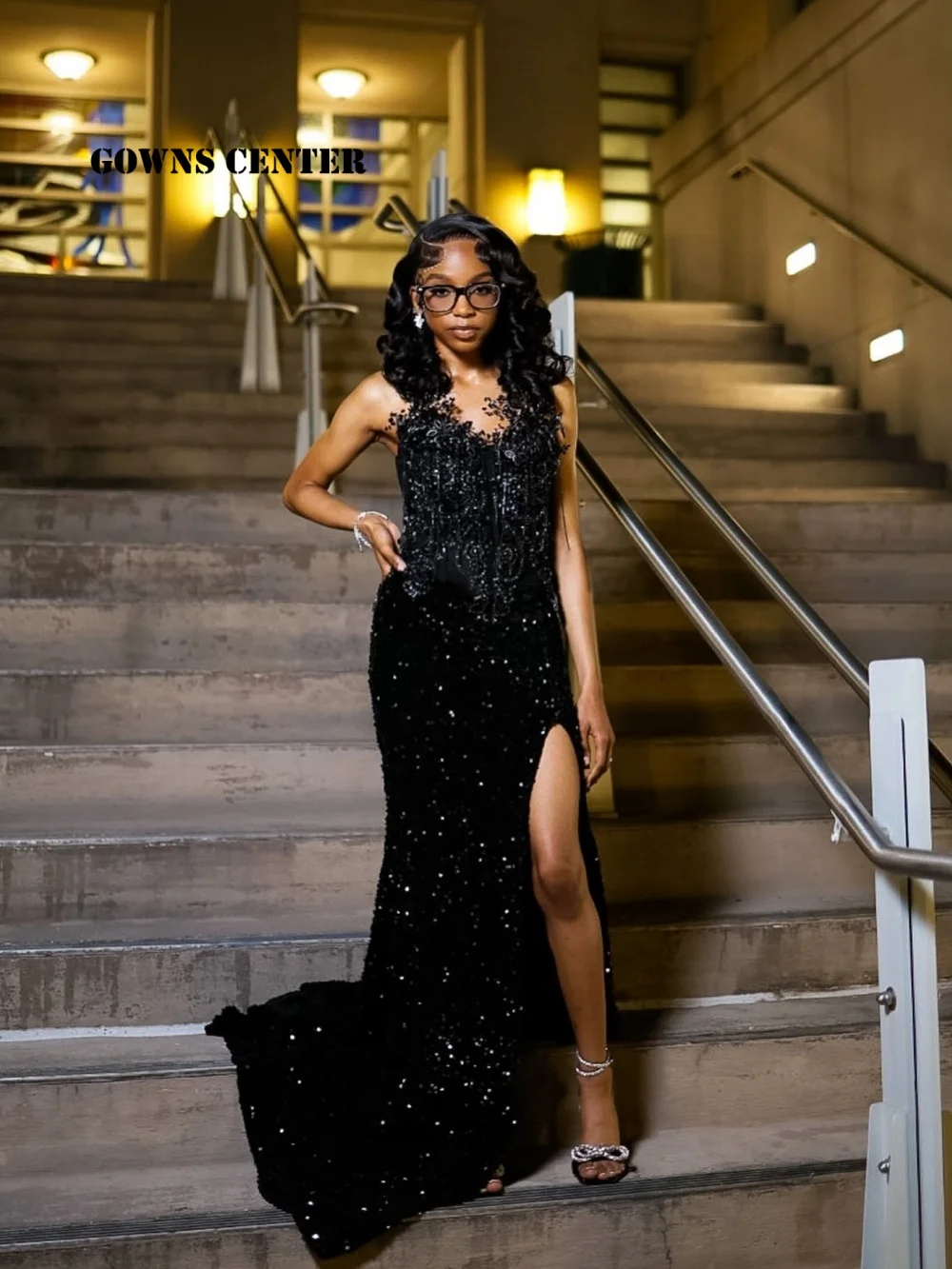 

Aso Ebi Style Black Rhinestones Prom Dresses Strapless Luxury Gowns Elegant Evening Dress Wedding Party Mermaid Customized