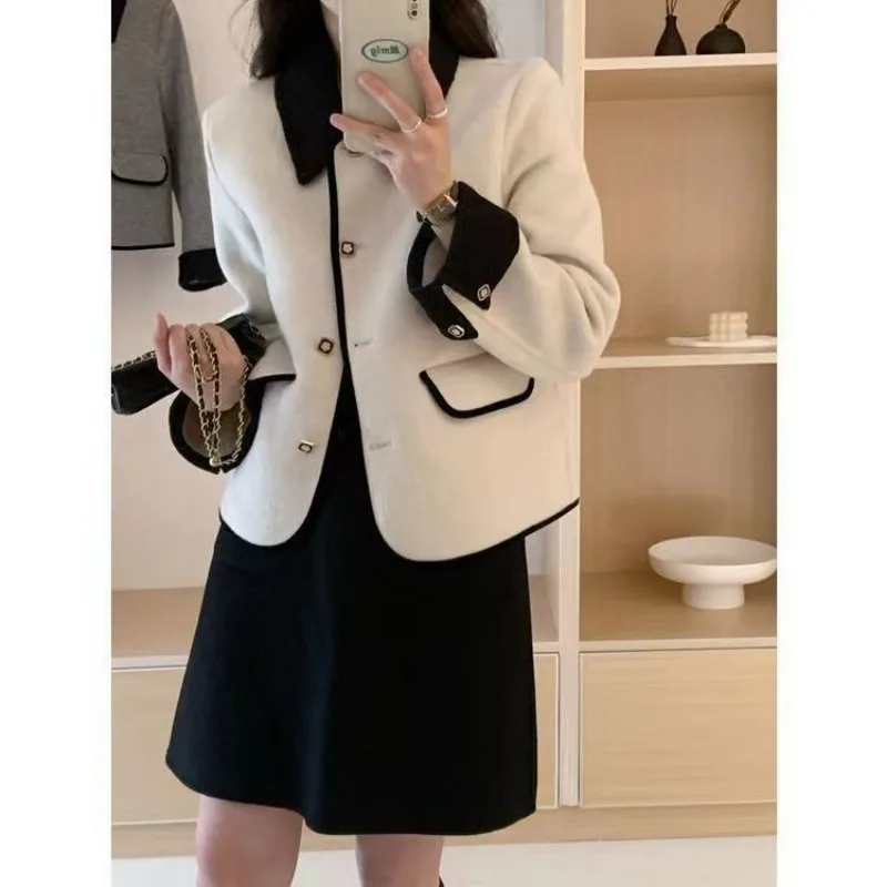 Women Clothing Autumn Winter Fashion Korean Button Color Blocking Turn-down Collar Female All-match Fashionable Pocket Cardigan
