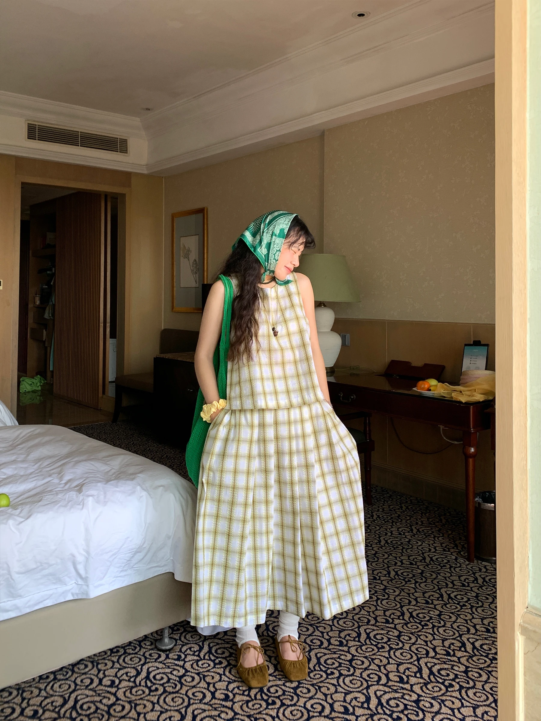 

Зеленый клетчатый комплект из жилетки без рукавов и юбки, бренд Pickle Pock, женский модный весенний наряд, комплект из двух предметов, с круглым вырезом и пуговицами.