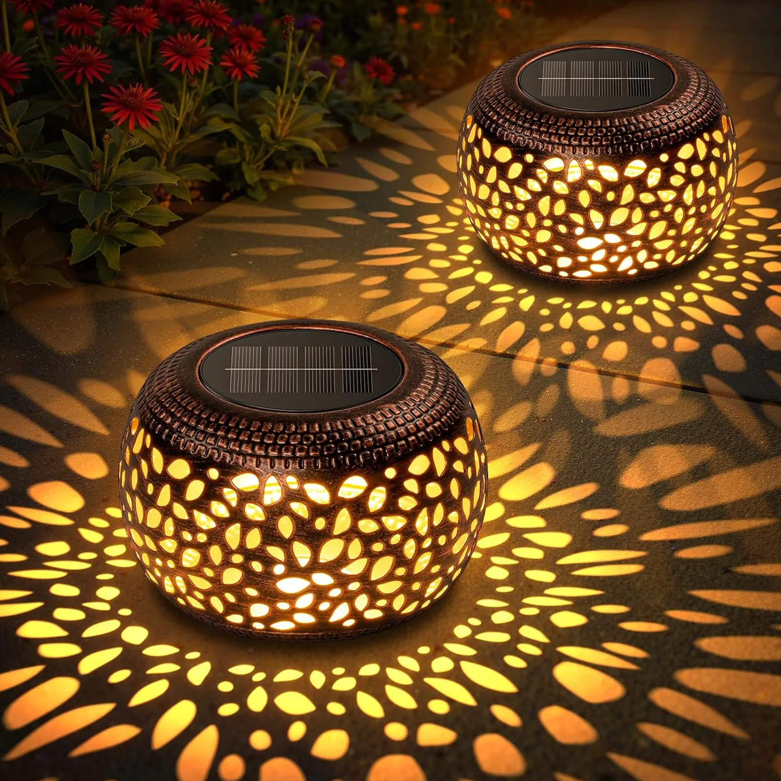 Solar Lanterns Hollow Out Retro Metal Solar Lights Outdoor Waterproof Light Flickering Solar LED Light Lantern Garden Yard Decor