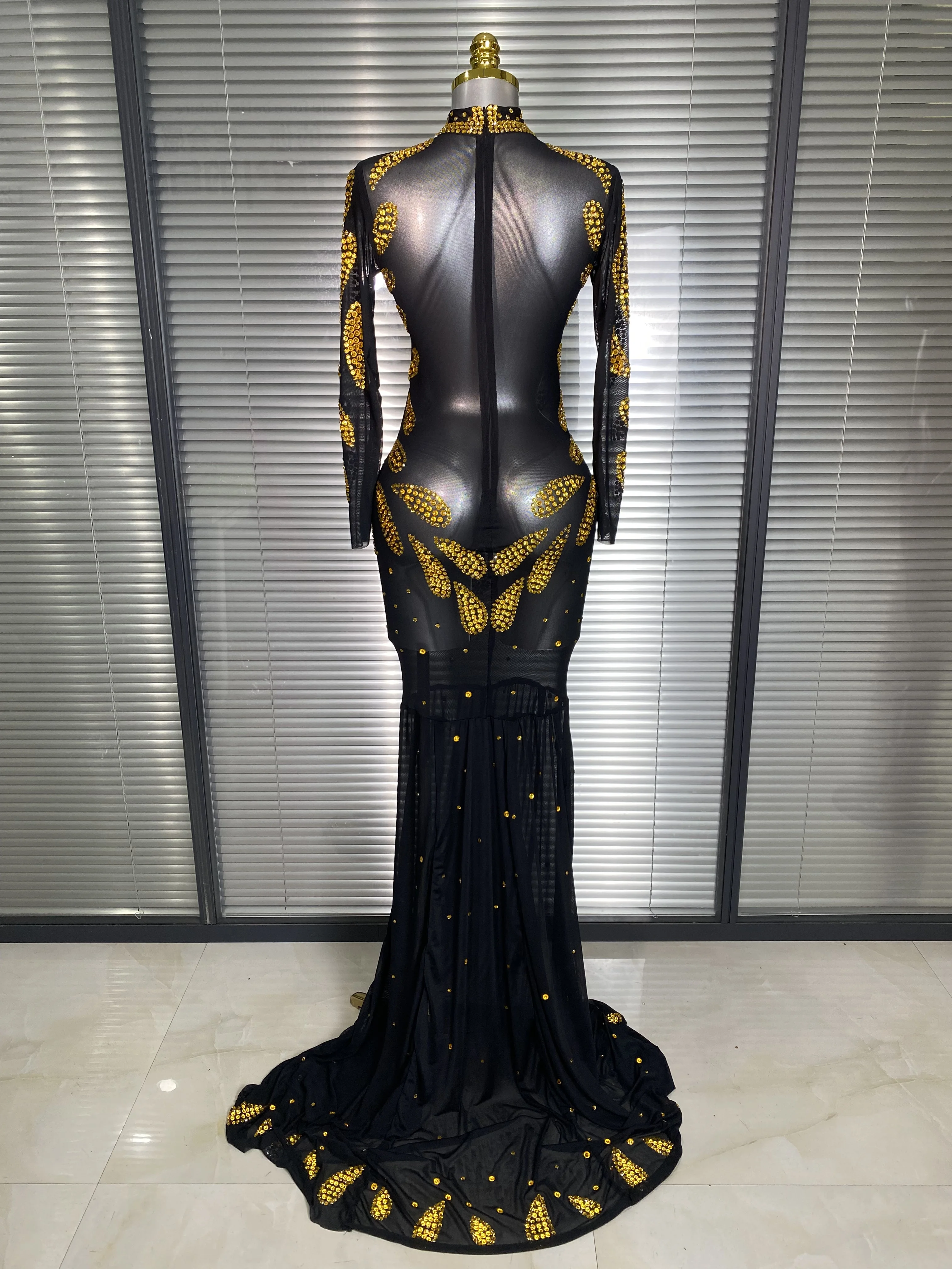 ใหม่ผู้หญิงเซ็กซี่ตาข่ายเลื่อมแขนยาวผลกําไรในรอบดูผ่าน Sheer Long Maxi ชุดสีดํา Party เครื่องแต่งกายชุด