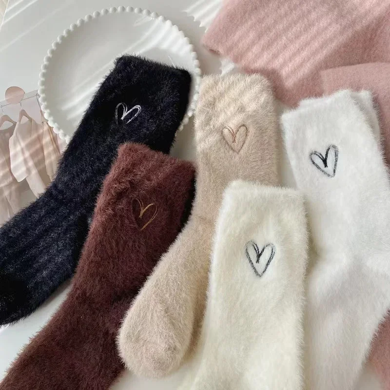 Simple Lovely Cozy Hairy Mink Velvet Socks Autumn Winter Hosiery Thickened Plush Warm Sleep Home Fluffy White Heart-shaped Socks
