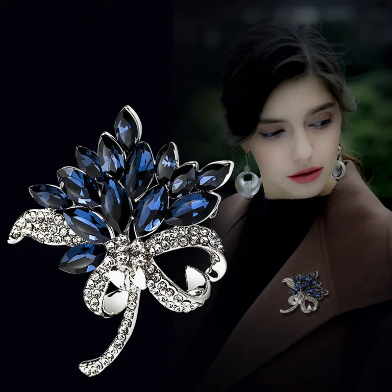 Luxury Design Blue Crystal Bouquet Brooches For Women Elegant Rhinestone Flower Brooch Clothing Pins Casual Party Jewelry Gifts
