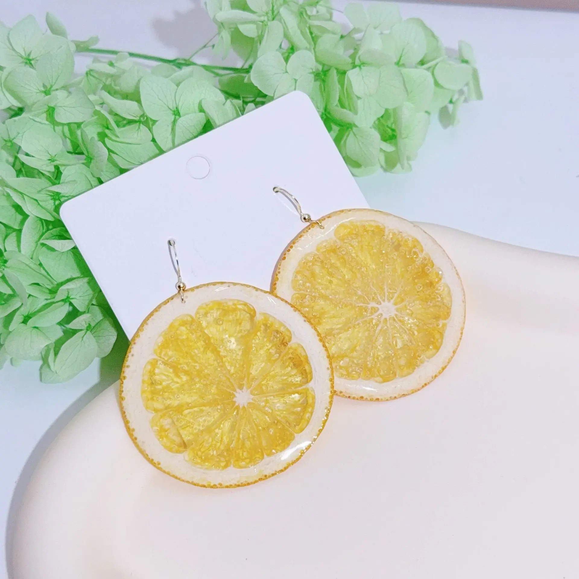 

Original Fresh Korean-Style Natural Handmade Resin Earrings with Real Fruit and Real Lemon, Cute and Versatile Japanese-Style Ear Hooks