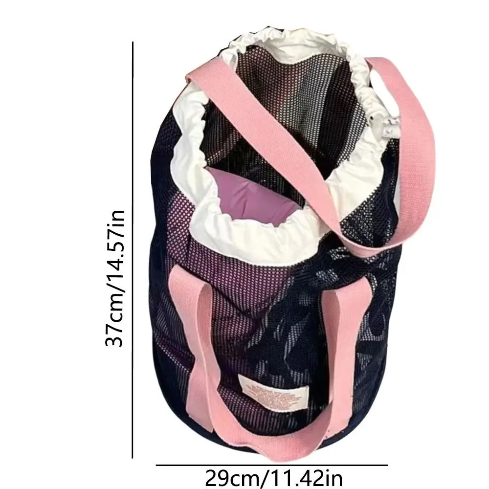 กระเป๋าตาข่ายชายหาดน้ำหนักเบา ระบายอากาศได้ดี มีเชือกผูก ใช้สำหรับใส่ของว่ายน้ำ พับเก็บได้ พกพาสะดวก ใช้สำหรับใส่ของอาบน้ำ ซักผ้า และกิจกรรมกลางแจ้ง