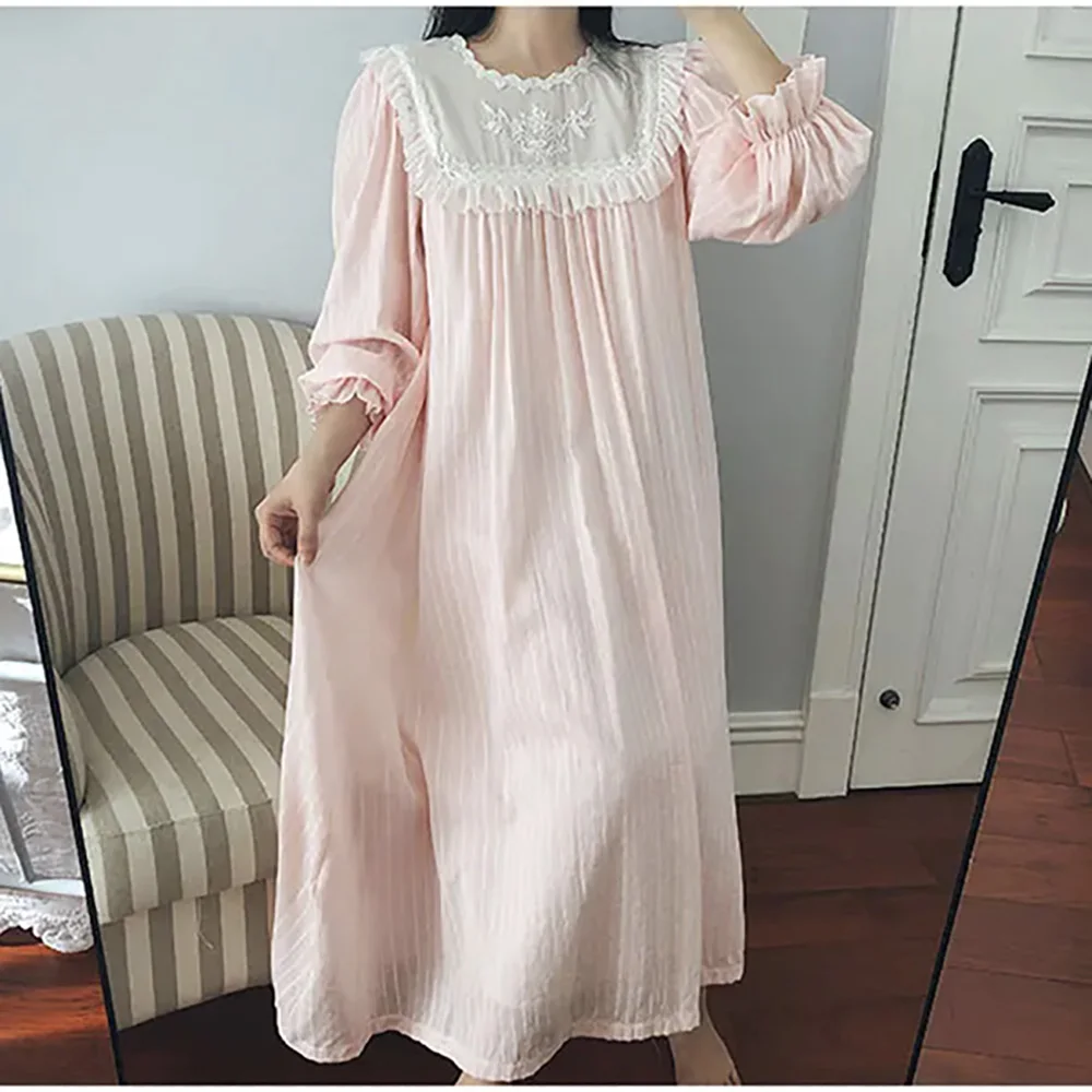 Women\'s Lolita Dress Pink Princess Sleepshirts Vintage Palace Style Embroidered Nightgowns.Victorian Nightdress Lounge Sleepwear