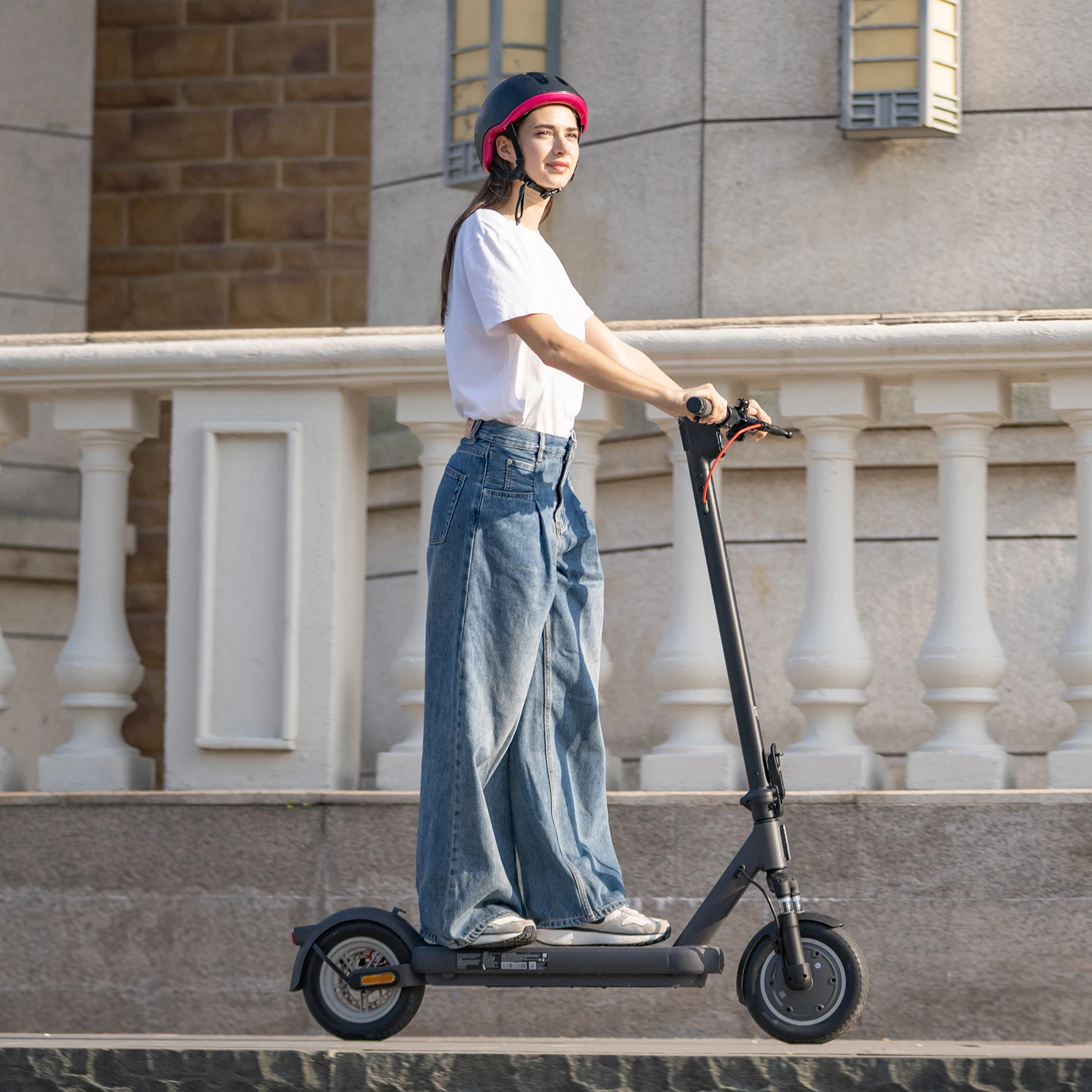 سكوتر كهربائي بعجلة 5TH، إطارات صلبة مقاس 10 بوصات، محرك ذروة 800 وات، 40-45 كيلومتر، تعليق مزدوج، إشارات الانعطاف والضوء المحيط، 48 فولت 7.5 أمبير في الساعة #3