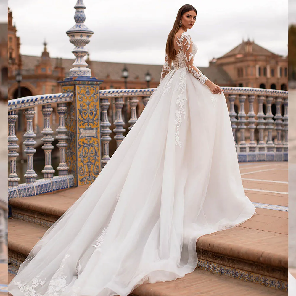 Customized Wedding Dresses Sweetheart A-line Bridal Gowns Open Back Long Sleeve Lace Applique With Train Brides dress Customized