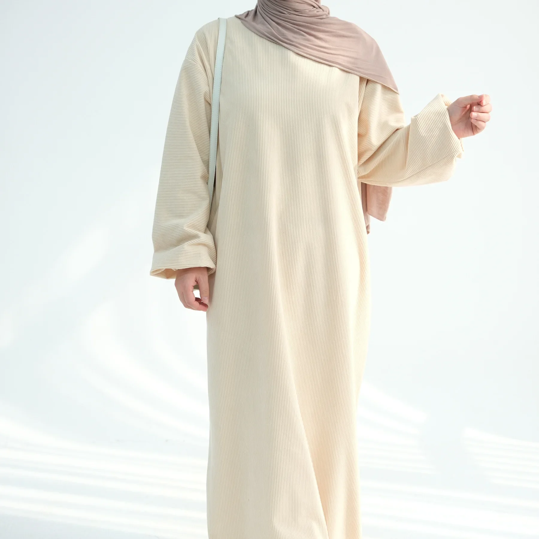 Dubaï Abayas pour femmes Robe musulmane en velours côtelé Eid Djellaba turquie caftan Ramadan Islam vêtements Robe Caftan Marocain Femme Abaya